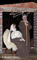 * Z DĚNÍ VE MĚSTĚ