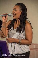 * Z DĚNÍ VE MĚSTĚ